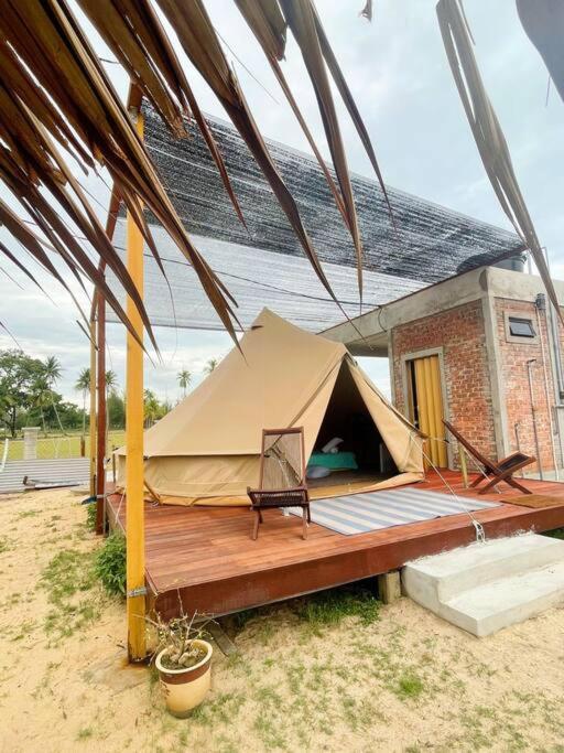 Rembulan Escape Bell Tent 1 Kampung Penarik Luaran gambar